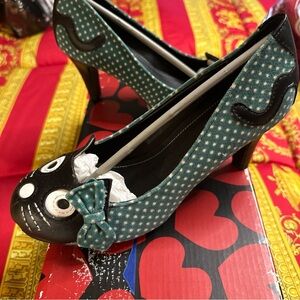 ✅✅✅SOLD Polka Dot Teal Cat Face Heels size 6 SOLD SOLD ✅✅✅